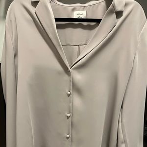 Aritzia Tulum blouse size medium